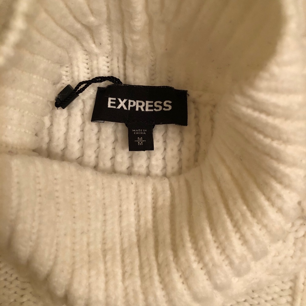 Express Sweater - Picture 2 of 3